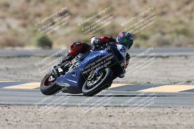 media/Oct-05-2025-CVMA (Sun) [[beeef4f201]]/Race 2-Supersport Middleweight/